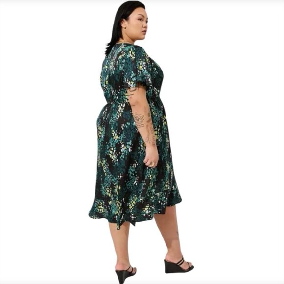 718-6 Torrid Bubble Charm Flutter sleeve Black & Green midi Dress Size 2 18/20 - Picture 10 of 14